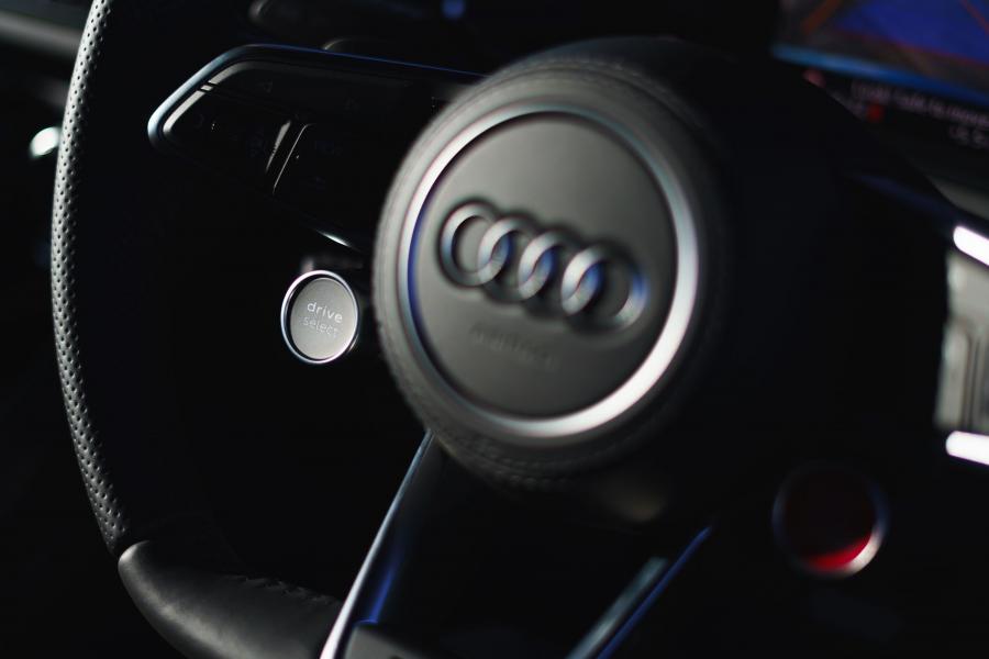 Детали интерьера Audi R8 V10 2019 года  (UK) (фото 72 из 79)